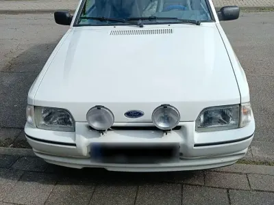 Gebraucht Ford Escort Cabriolet 102 PS (75 kW) 1989 Weiß Cabrio