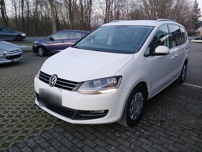 Gebraucht VW Sharan 140 PS (102 kW) 2011 Weiß Van / Kleinbus
