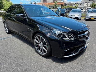 Mercedes E63 AMG