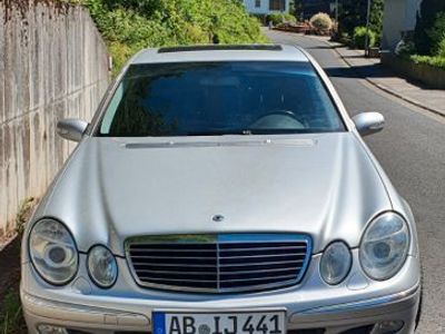 Mercedes E220