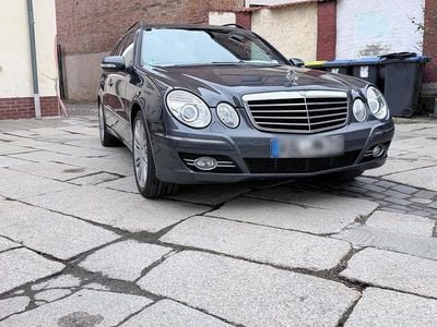 Gebraucht Mercedes E320 Avantgarde 224 PS (164 kW) 2008 Grau Kombi