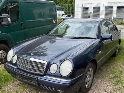 Używany Mercedes E200