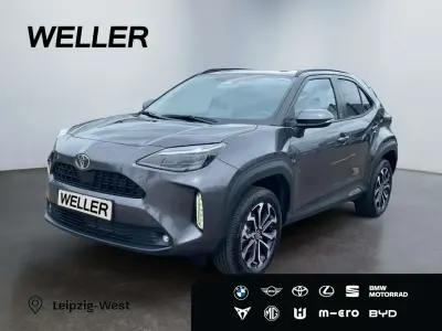 Gebraucht Toyota Yaris Cross Team 131 PS (96 kW) 2024 Grau SUV