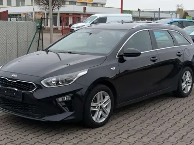 Gebraucht Kia Ceed Sportswagon 136 PS (100 kW) 2020 Schwarz Kombi