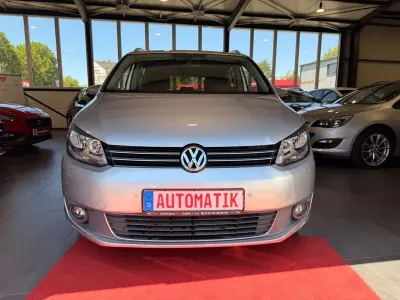 Gebraucht VW Touran Life 105 PS (77 kW) 2013 Silber Van / Kleinbus