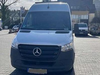 Gebraucht Mercedes Sprinter 163 PS (119 kW) 2021 Grau Van
