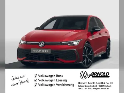 Neu VW Golf VIII GTI 265 PS (194 kW) 2026 Kings red metallic Limousine