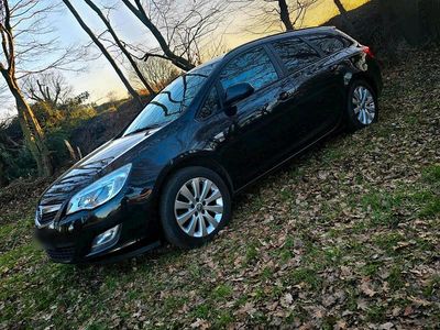 Gebraucht Opel Astra 125 PS (91 kW) 2012 Schwarz Kombi