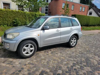 Gebraucht Toyota RAV4 150 PS (110 kW) 2003 Silber SUV