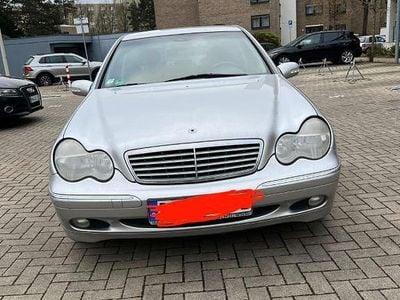 Silber Gebraucht 2001 Mercedes C220 Elegance Limousine | 1.700 € (Guter Preis)