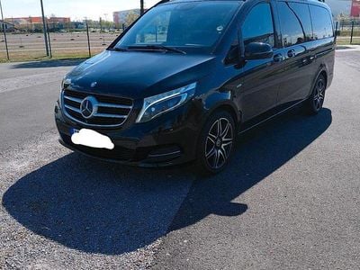 Second-hand Mercedes V250 Exclusive 190 CP (139 kW) 2017 Negru Monovolum