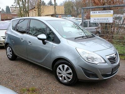 Gebraucht Opel Meriva Design Edition 120 PS (88 kW) 2012 Silber Van / Kleinbus