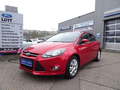 gebraucht Ford Focus Lim. Titanium *KLIMA*TEMPO*WINPAK*TEL*USB*