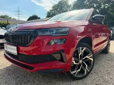 Gebraucht Skoda Karoq SportLine 150 PS (110 kW) 2024 Rot SUV