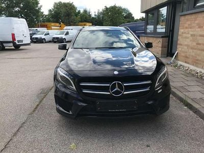 Mercedes GLA220