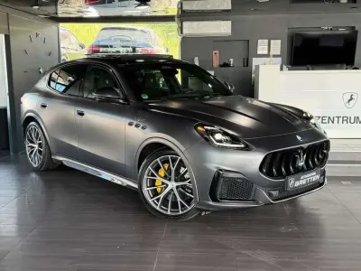 Begagnad Maserati Grecale 530 HK (389 kW) 2022 Grå SUV