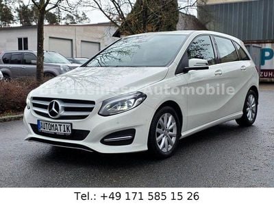 Gebraucht Mercedes B180 Style 122 PS (89 kW) 2015 Weiß Van / Kleinbus