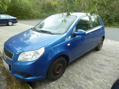 Gebraucht Chevrolet Aveo 84 PS (61 kW) 2009 Blau Kleinwagen