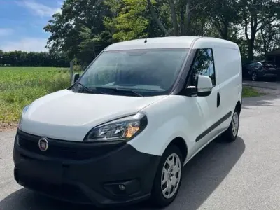 Gebraucht Fiat Doblò 95 PS (69 kW) 2019 Weiß Van / Kleinbus