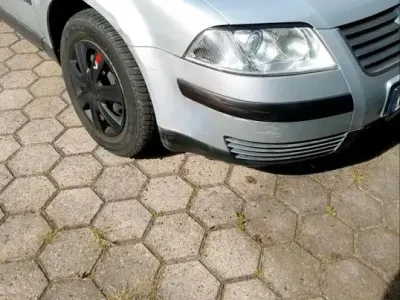 Gebraucht VW Passat 101 PS (74 kW) 2001 Silber Limousine