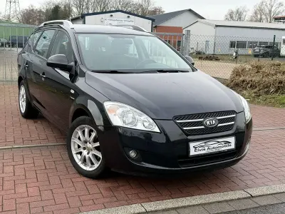 Gebraucht Kia Ceed LX 109 PS (80 kW) 2009 Schwarz Kleinwagen