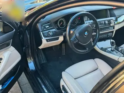 Second-hand BMW 525 218 CP (160 kW) 2015 Andere farben Break