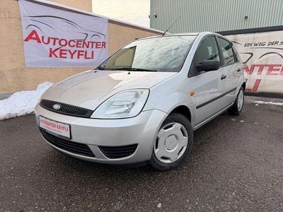 Silber Gebraucht 2005 Ford Fiesta Limousine | 2.290 € (Teuer)