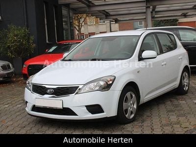 Gebraucht Kia Ceed Vision 90 PS (66 kW) 2009 Weiß Kleinwagen