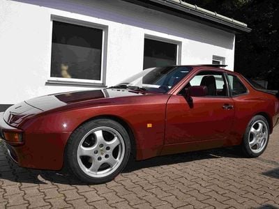 Second-hand Porsche 944 163 CP (119 kW) 1985 Roșu Coupe