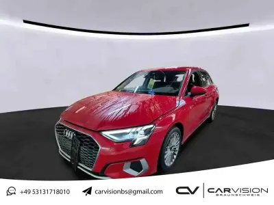 Gebraucht Audi A3 Sport 116 PS (85 kW) 2022 Rot Limousine