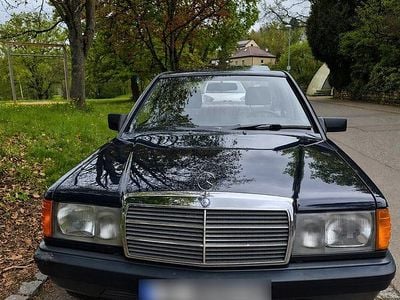 Usata Mercedes 190 118 CV (86 kW) 1987 Blu Berlina