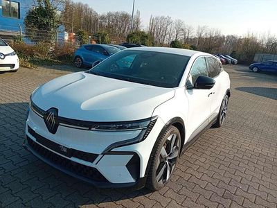 Arktisweiss Gebraucht 2022 Renault Mégane Techno Limousine | 25.950 € (Teuer)