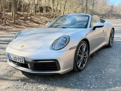 Usata Porsche 911 Carrera Cabriolet 385 CV (283 kW) 2022 Argento Cabrio