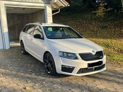Gebraucht Skoda Octavia RS 220 PS (161 kW) 2014 Weiß Kombi