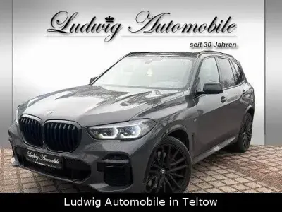 Usata BMW X5 M50 Shadowline 530 CV (389 kW) 2022 Grigio SUV