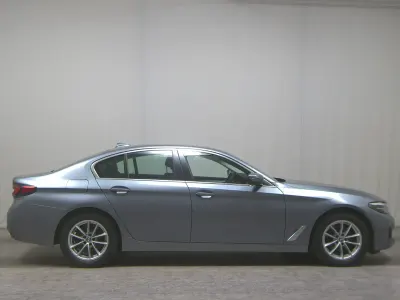 Używany BMW 520 Performance 190 KM (139 kW) 2022 Szary Sedan/Limuzyna
