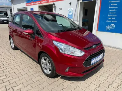 Gebraucht Ford B-MAX Trend 101 PS (74 kW) 2017 Rot Van / Kleinbus