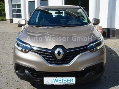 Gebraucht Renault Kadjar Life 131 PS (96 kW) 2017 Beige SUV