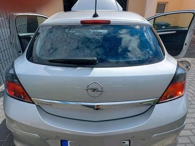 Opel Astra GTC