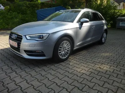 Gebraucht Audi A3 Ambiente 110 PS (80 kW) 2015 Silber Limousine