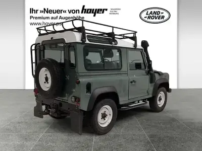 Gebraucht Land Rover Defender 122 PS (89 kW) 2015 Grün Kombi