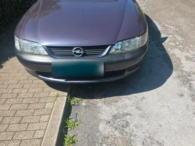 Gebraucht Opel Vectra 1986 Andere farben Limousine