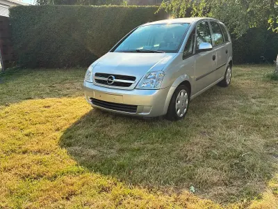 Gebraucht Opel Meriva 100 PS (73 kW) 2004 Silber Van / Kleinbus