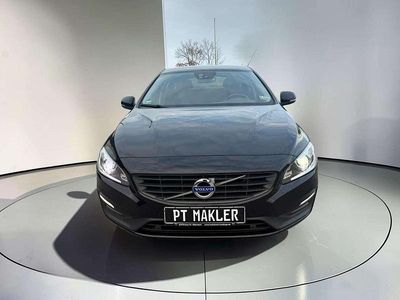 Usata Volvo V60 Kinetic 150 CV (110 kW) 2015 Nero Station wagon