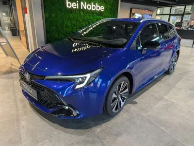 Neu Toyota Corolla 178 PS (130 kW) 2025 Blau Kombi
