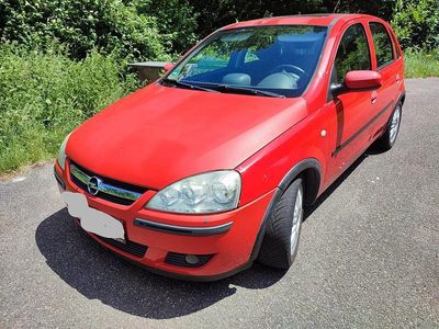 Rot Gebraucht 2004 Opel Corsa Kleinwagen | 599 €