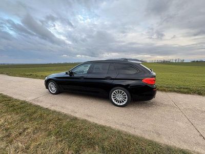 Schwarz Gebraucht 2019 BMW 520 Sport Line Kombi | 22.700 € (Fairer Preis)