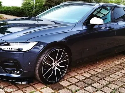 Gebraucht Volvo V90 R-Design 190 PS (139 kW) 2017 Grau Kombi