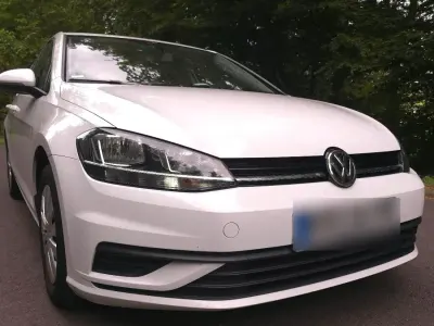 Gebraucht VW Golf VII 85 PS (62 kW) 2017 Weiß Limousine