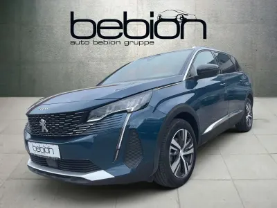 Gebraucht Peugeot 5008 Allure 131 PS (96 kW) 2024 Metfa celebes blau SUV